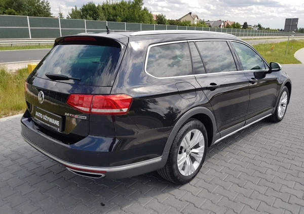 Volkswagen Passat cena 84000 przebieg: 165000, rok produkcji 2016 z Włodawa małe 781